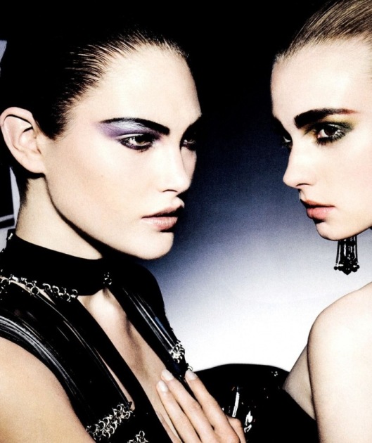 Catherine-McNeil-And-Sigrid-Agren-by-Mario-Testino-for-Allure-US-September-2012-3
